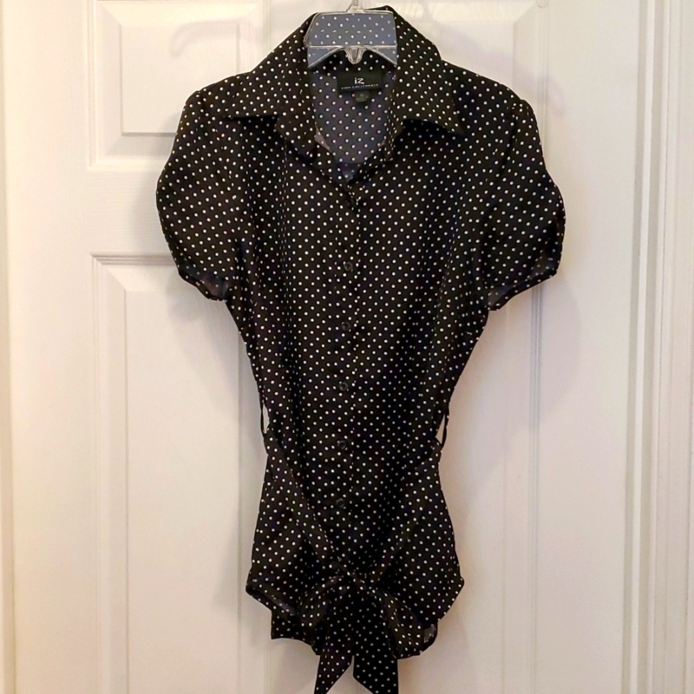 Iz Byer Women's Black & White Polka Dot Button Up Collared Belted Top - Picture 1 of 5